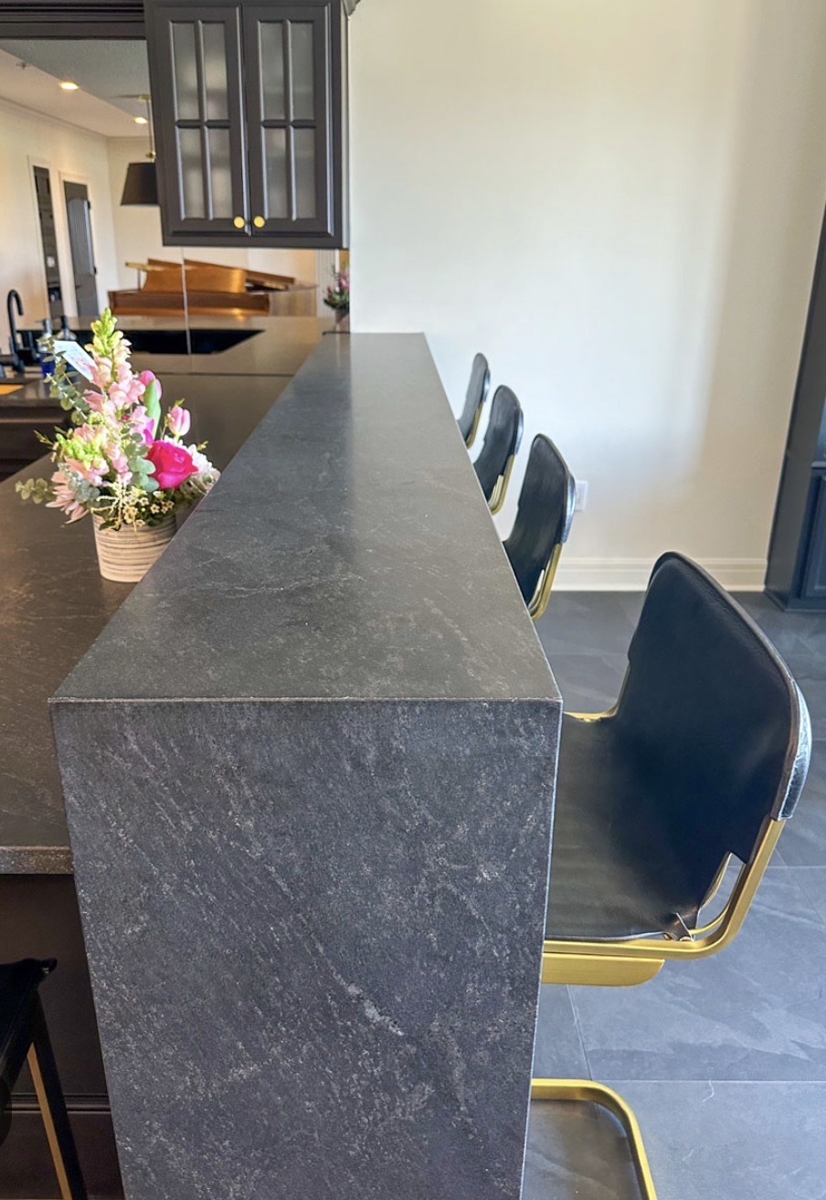 Negressco granite kitchen