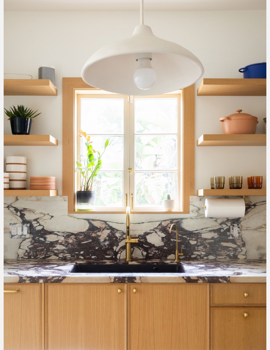 Calacatta Viola marble kitchen